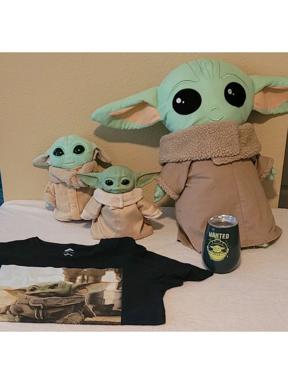 Star Wars Mandalorian Grogu The Child Lot: Mug L Plush Shirt Talking Child Plush